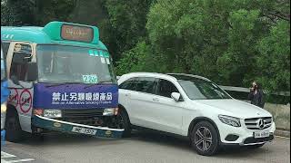 車CAM直擊 - 火炭路 Benz燈位轉彎撞小巴