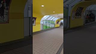 府中本町駅から競馬場への連絡通路       #shorts