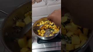 பூசணிக்காய் பொரியல்/poosanikai poriyal/pumpkin recipe#cooking #shorts #MILLION RECIPES