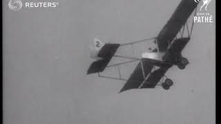 R.A.F. air display at Hendon (1936)