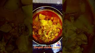 Bengali Chicken Curry | Bangla murgir lal jhol with Aloo! #shorts