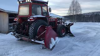 Köp Volvo BM2654 med plogutrustning på Klaravik