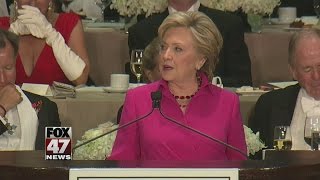 Clinton, Trump crack jokes at Al Smith dinner