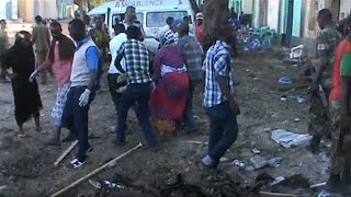 At least 30 dead in double bombing in Somalia