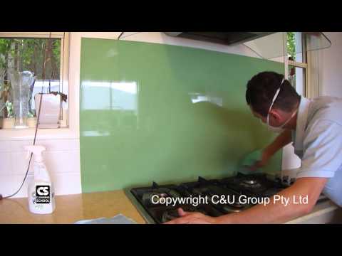 Glass Splashback Cleaning on Cooktop Glass Splashback Cleaning on Cooktop