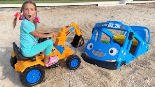 Sofia save toy Minibus | Collection of New Stories for Kids