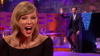 Tom Hiddleston Surprises Taylor Swift on The Toonight Show!