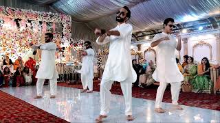 Pakistani Wedding Mehndi Dance (Song: Laal Ghagra)