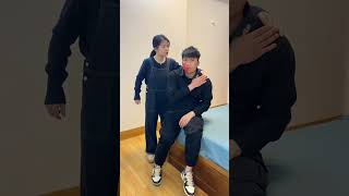 倒霉泰哥：老姐，說好的幫我，怎麼你先跑了？ #shorts #家庭搞笑 #funny #搞笑段落 #funnyshorts #comedy #喜劇