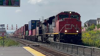 (Horn salute) CN train Q122 east at mount pleasant (8/30/2024)￼