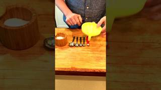 Kitchen Hack - How to Measure Salt Without Using Measuring Spoons in under a Minute