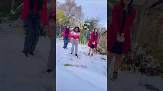 ഡാൻസ് mode ഓൺ💃#dancevideo#snowdance#notebook#hridayavum#ajighanta#trendingshorts#trendingsong#friend