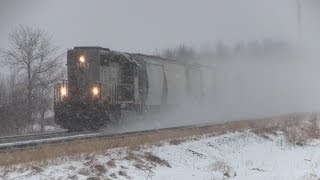 CN Train Spotting HD: Snow Storm! | GTW SD40-3 5945 Leads CN 519 (LHF) 5/5 11/9/13