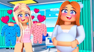 MY BEST FRIEND IS PREGNANT IN ROBLOX BROOKHAVEN!