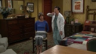 Hot in Cleveland LIVE: Ken Jeong Loves His Ladypants