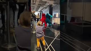 Meeting Elmo & Cookie Monster at Empire State Building lighting #sesamestreet