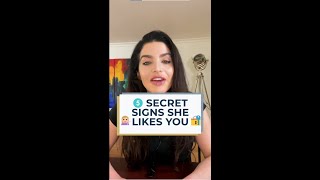 5 Secret Signs She Likes You