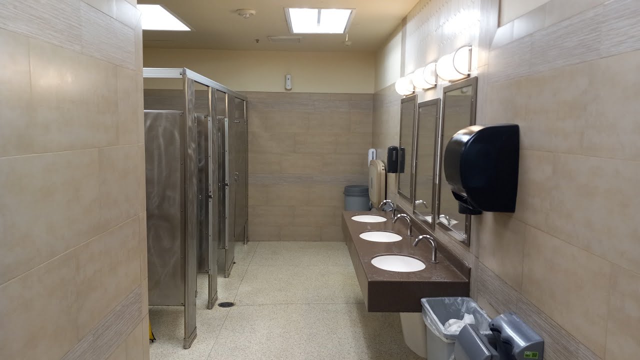 H-E-B Men's Restroom - YouTube