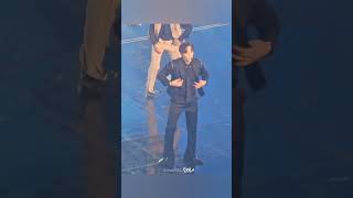 [LEEJUNHO 준호직캠] 만찢남 주너..무도회에서 빛나는 왕쟈님 재질 (ft. It's 2pm concert)