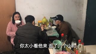 自从隔壁超市倒闭后，我们好多天不做面条了，午饭炒了3个菜！