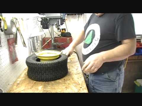 Tire Change Garden Tractor. Tire Change Garden Tractor.