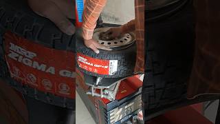 Mahindr xuv  300 - 205/65R16 MRF  ZIGMA -GP -S Tyre fitting  #shorts #mahindra #tranding