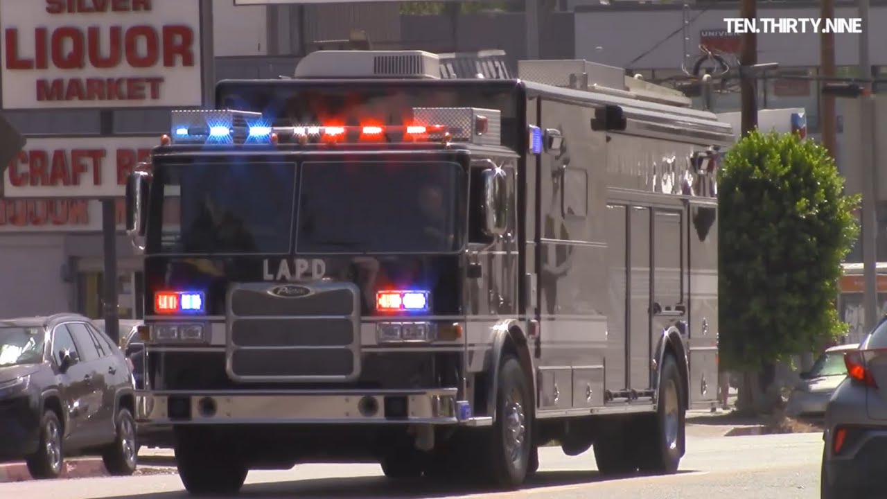 Lapd Units Various Divisions Responding Code 3 Youtube