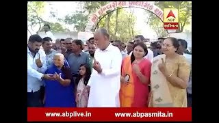 Union Minister Rupala cast voting in Amreli for Loksabha 2019