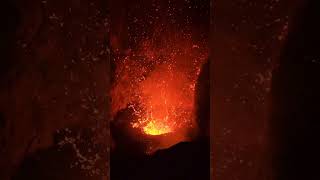 BOOOM! 🌋🔥 Volcano eruption in Vanuatu!