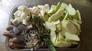 Family Food Asia Food Village cook How To Make Luffa gourds soup with Fish ប្រហើរននោង