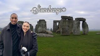 visiting one of the 7 wonders of the world: Stonehenge!