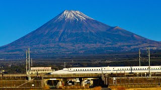 【絶景】富士山をバックに走る東海道新幹線