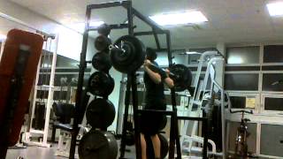 285 Squat