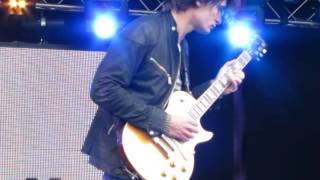 Jonny Greenwood plays Steve Reich's Electric Counterpoint @ Glastonbury 2014