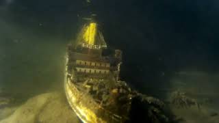 Titanic model wreck DISCOVERED at the bottom of Lake Cardboardia