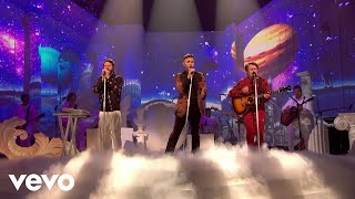 Take That - Giants (Live / An Evening With Take That / ITV / 2017)