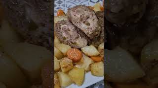 POLPETTONE GOLOSO AL FORNO CON LE PATATE E LE CAROTE