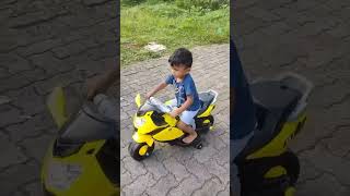 ദേ ഇപ്പൊ ശെരിയാക്കിത്തരാം 😂😂 #funny #baby #funnyvideo #babyshorts #vellanakaludenadu