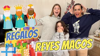 ABRIENDO REGALOS DE REYES MAGOS MARTINA DOBLE TWINS