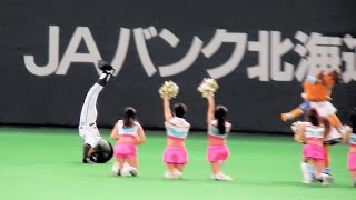 勝利のバク転を披露するB☆B