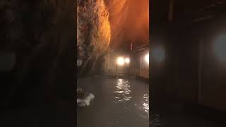 洞窟温泉　Cave hot spring