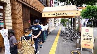 A Huge 12 Meter Long Iron Plate Counter! Soul Food in Hiroshima by an Okonomiyaki Pro!