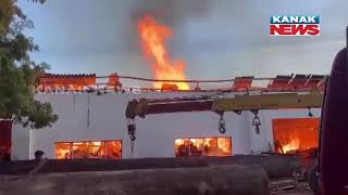 Tamil Nadu: Fire Breaks Out At A Wood Shop In Thoothukudi