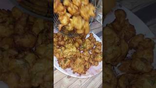 Crispy Gobhi Pakode | सारे खा कर भी मन नहीं भरा | Street Style | #SidraSaeed #shorts #viral #trend