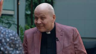 Hovedstaden med pastor Torp S01E07 - Frank Rossavik