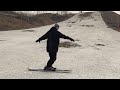 Делаем разворот с рукой через мыски лыж на жестком склоне. butter hand drag 360.