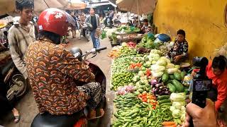 Unbelievable Market Adventure! Fresh Vegetables, Unique Sights, and Vibrant Street Scenes!