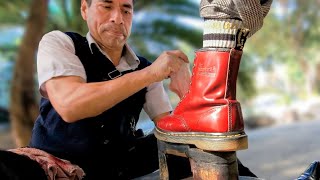 DARK RED CHERRY BOOTS 🍒 Dr Martens Street Shoe Shine By Tomas El Buki in Mexico City 🇲🇽 ASMR SOUNDS