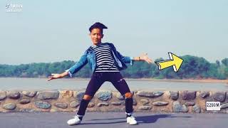 Copy my dance moves!!!!