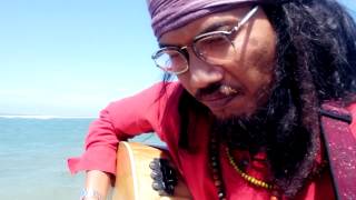 MALALA \u0026 NAVICULA - TSY HO VERY (official video)